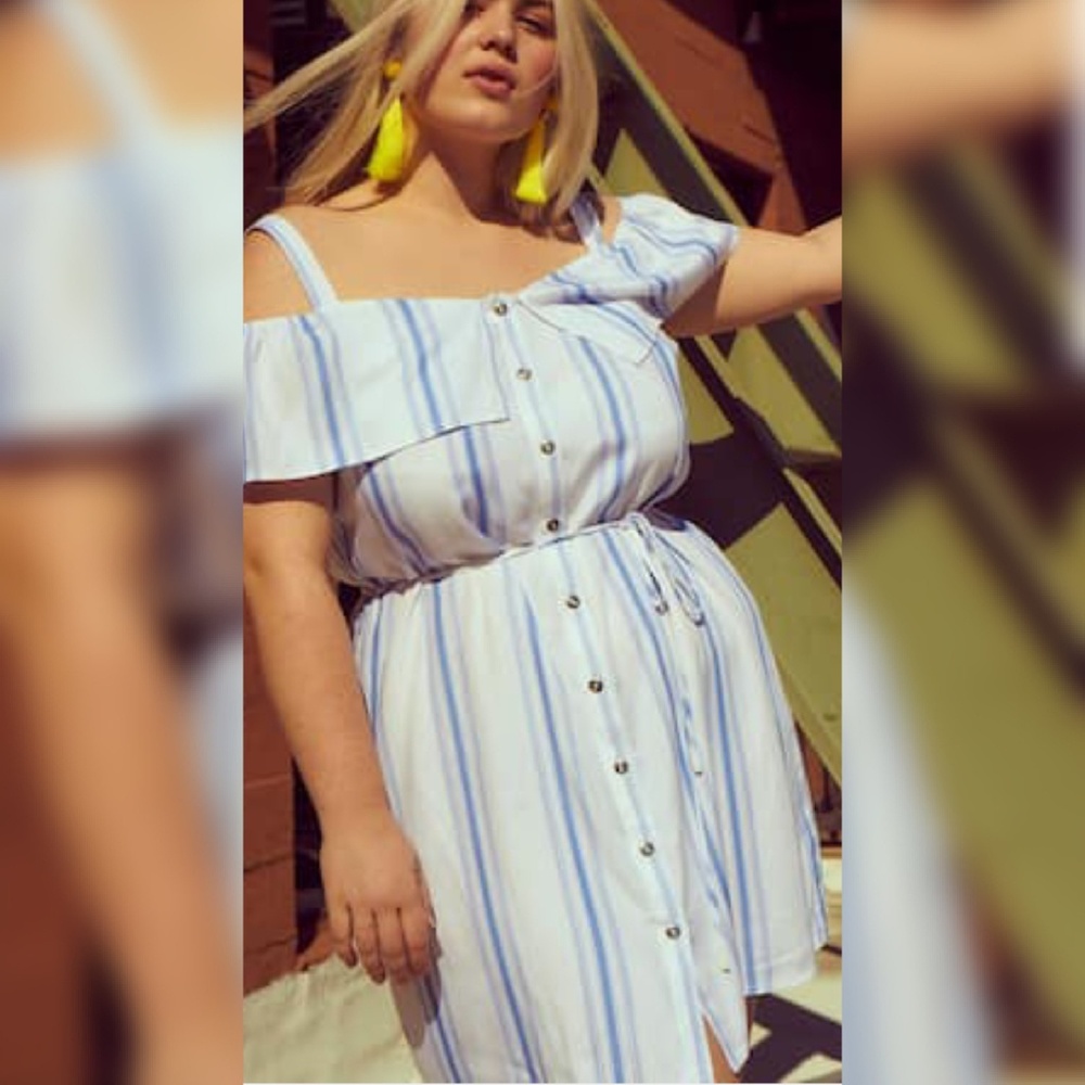 🆕️ F21+ Off Shoulder Dress